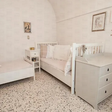 Helloapulia - Spacious With Terrace * Monopoli