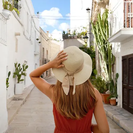 Дом отдыха Helloapulia - Solglime - Spacious With Terrace