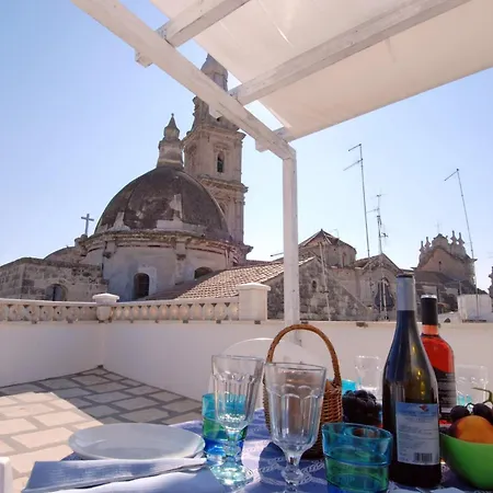Helloapulia - Spacious With Terrace Holiday home *