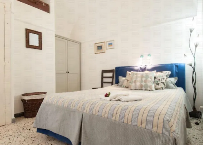 Helloapulia - Solglime - Spacious With Terrace * מונופולי