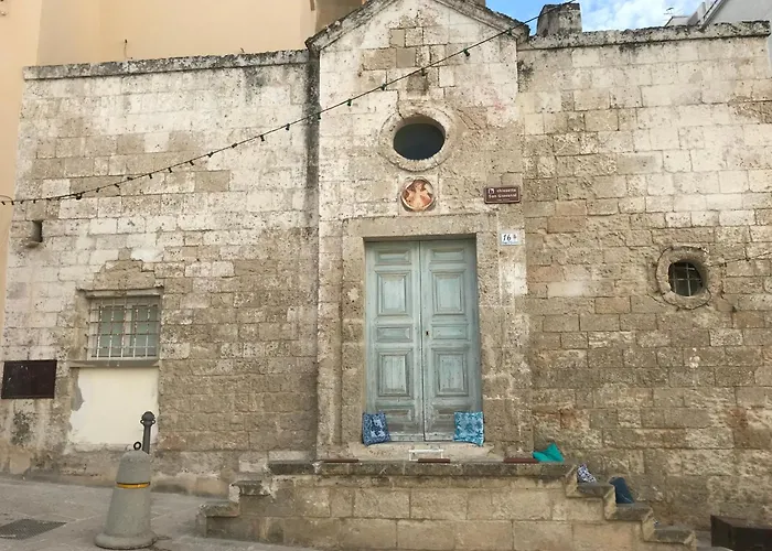 בית נופש Helloapulia - Solglime - Spacious With Terrace מונופולי